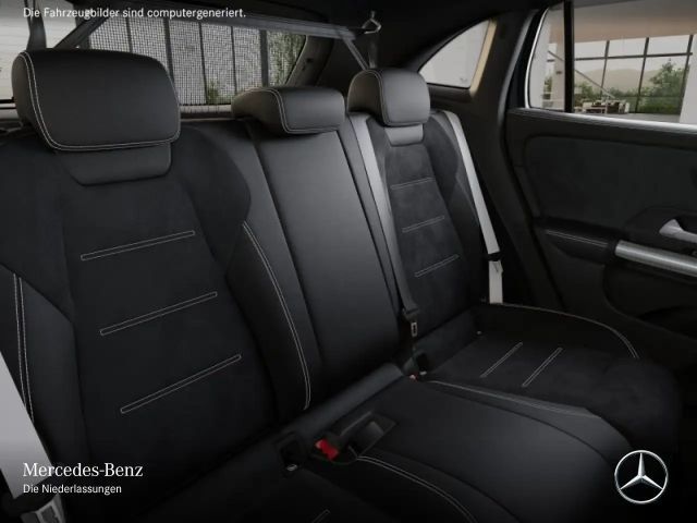 Mercedes-Benz GLA 200 AMG Line