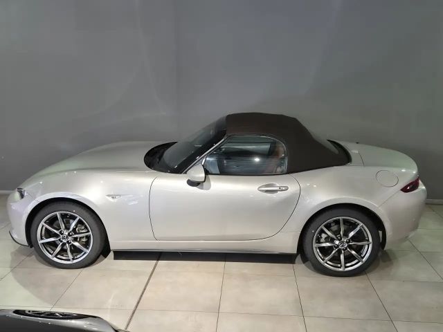 Mazda MX-5 SkyActiv