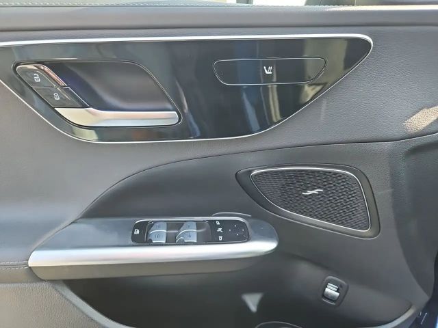 Mercedes-Benz C 220 AMG Line C 220 d Sedan