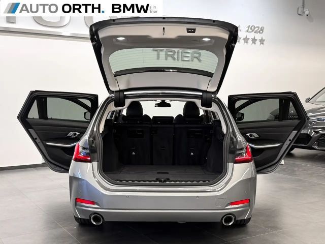 BMW 330 330d Touring xDrive
