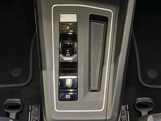 Volkswagen Golf 2.0 TSI 4Motion DSG Golf VIII