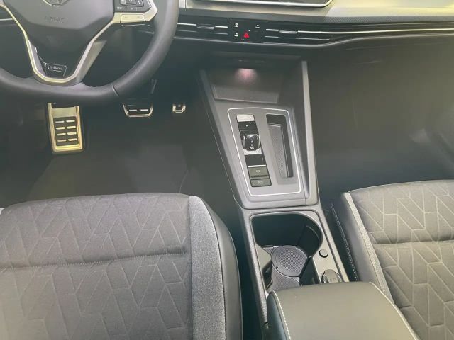 Volkswagen Golf 1.5 eTSI DSG