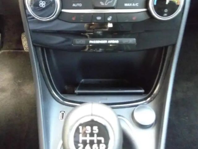 Ford Puma EcoBoost Titanium