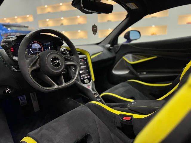 McLaren 750S Coupe *MSO*Voll-Carbon-Paket*Performance P1-Seats*