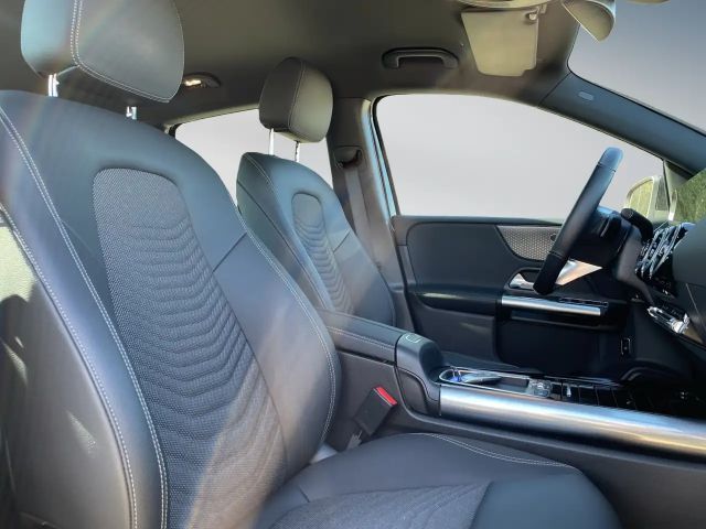 Mercedes-Benz B 180 Progressive