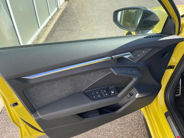 Audi RS3 Quattro S-Tronic Sedan