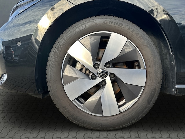 Volkswagen Passat 1.5 eTSI Business