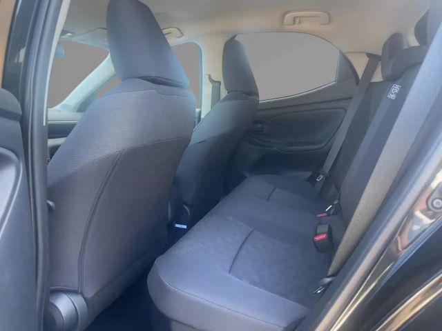 Toyota Yaris Hatchback Team D