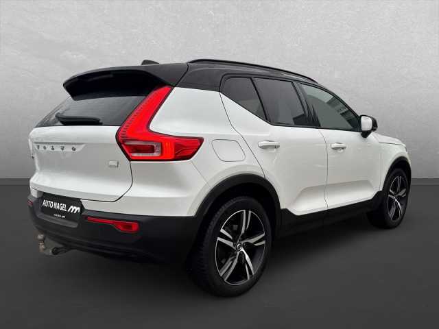 Volvo XC40 R-Design Recharge T5