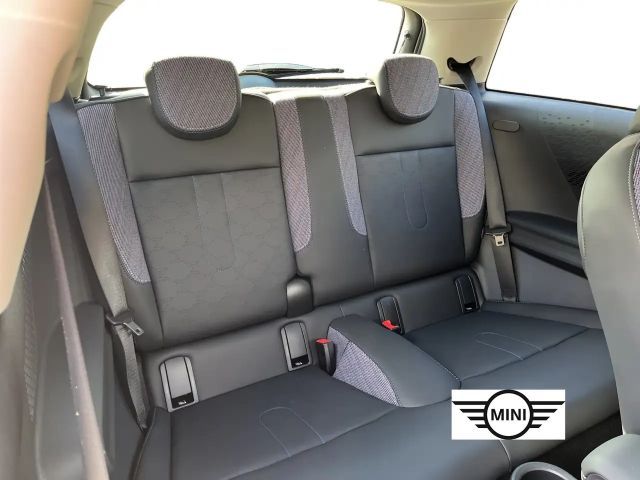MINI Cooper Classic Trim Lenkradheizung Pano Head Up Display