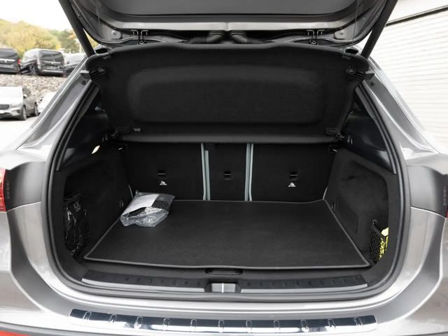 Mercedes-Benz GLA 180 Progressive