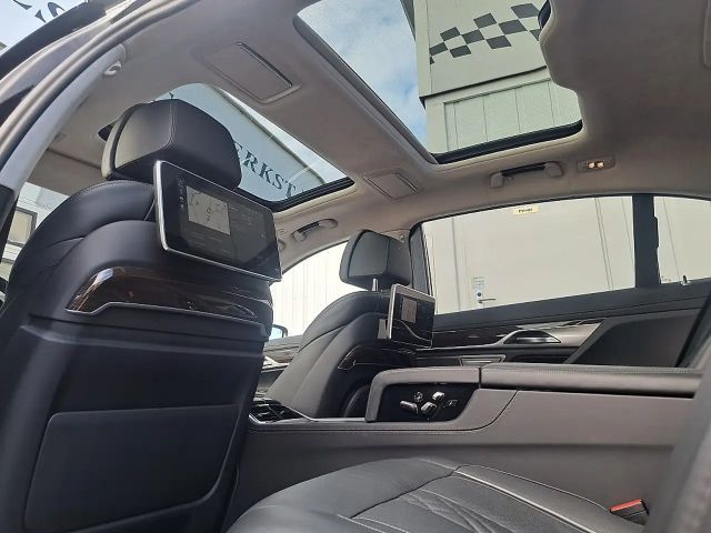 BMW 745 Sedan xDrive