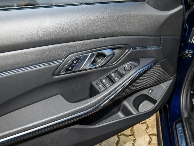 BMW 320 320e M-Sport Sedan