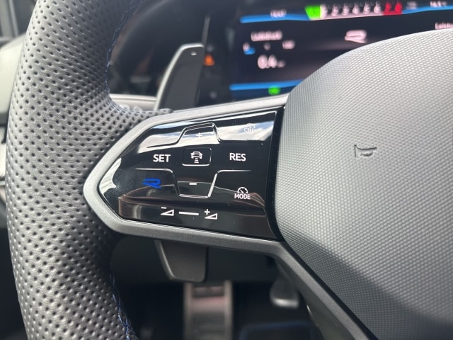 Volkswagen Golf 2.0 TSI Golf VIII