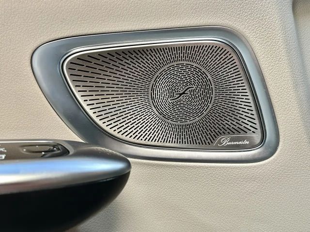 Mercedes-Benz C 200 Sedan