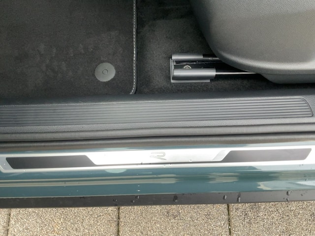 Volkswagen T-Roc 1.5 TSI DSG IQ.Drive R-Line