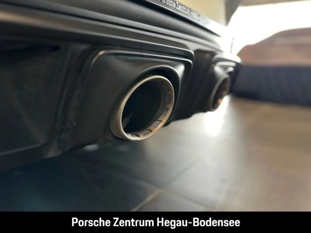 Porsche 992 Cabrio Carrera GTS