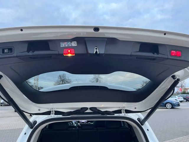 Mercedes-Benz EQB 300 4MATIC Progressive