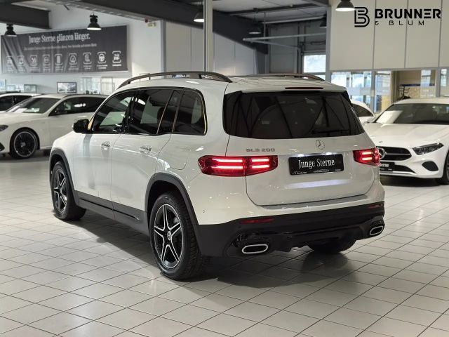 Mercedes-Benz GLB 200 AMG Line