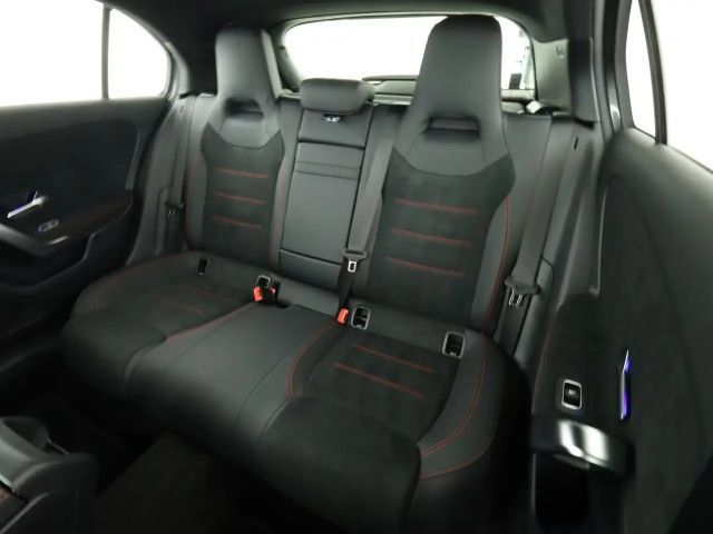 Mercedes-Benz A 200 AMG Line