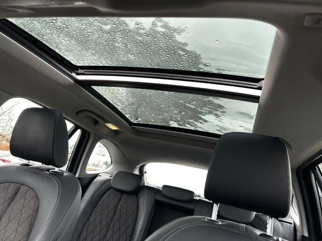 BMW X1 x25e Sports.HUD ACC PanoD.KomfZ.LED Navi+ 18"