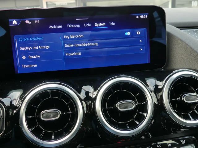 Mercedes-Benz GLA 180 Progressive