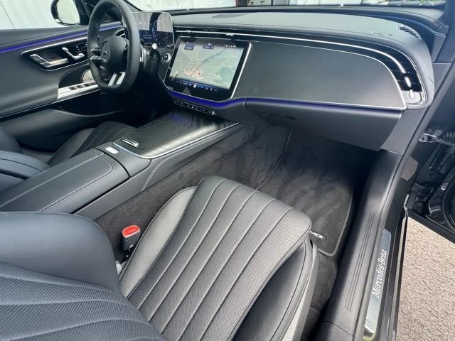 Mercedes-Benz E 220 4MATIC E 220 d Sedan
