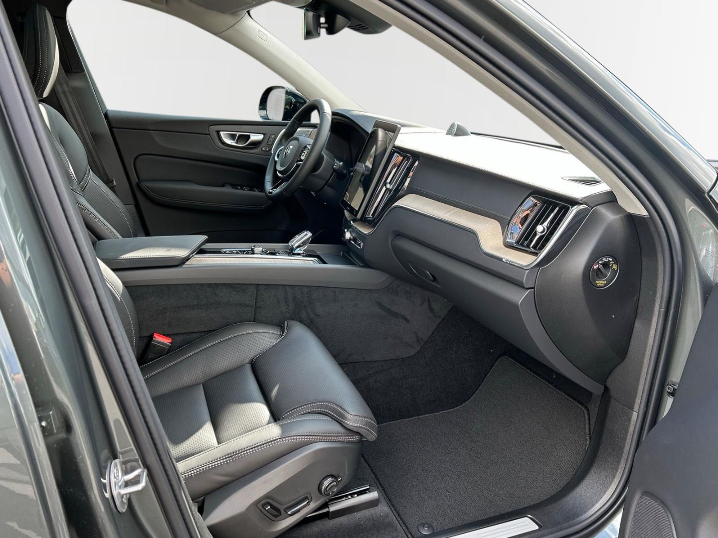 Volvo XC60 AWD Dark Recharge T8 Ultra