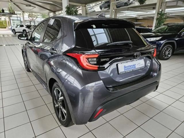 Toyota Yaris Hatchback Hybride Team D