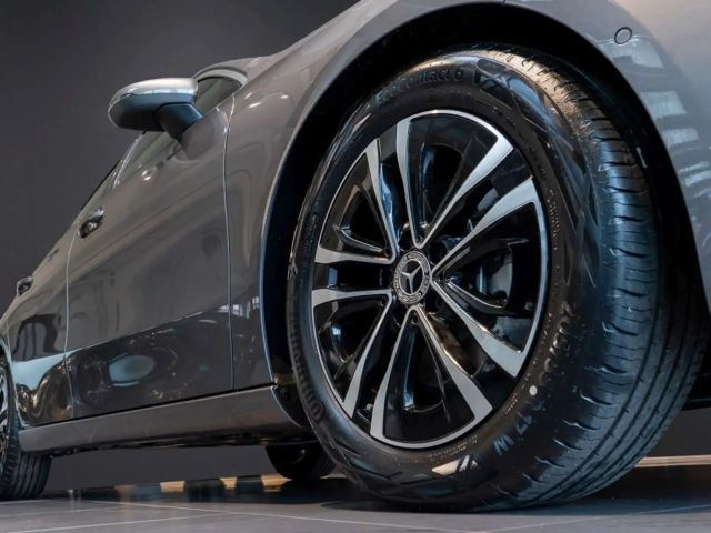 Mercedes-Benz A 200 Limousine ACC AUT DynLicht Fernlichtass.