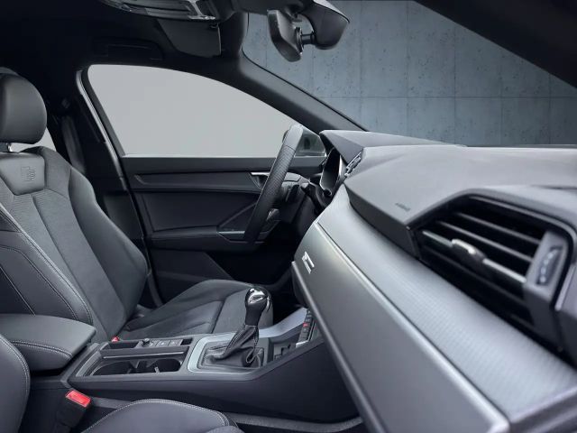 Audi Q3 35 TFSI S-Line