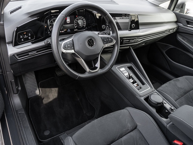 Volkswagen Golf 1.5 eTSI DSG