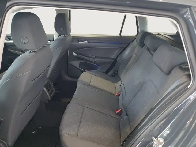 Volkswagen Golf Life Variant