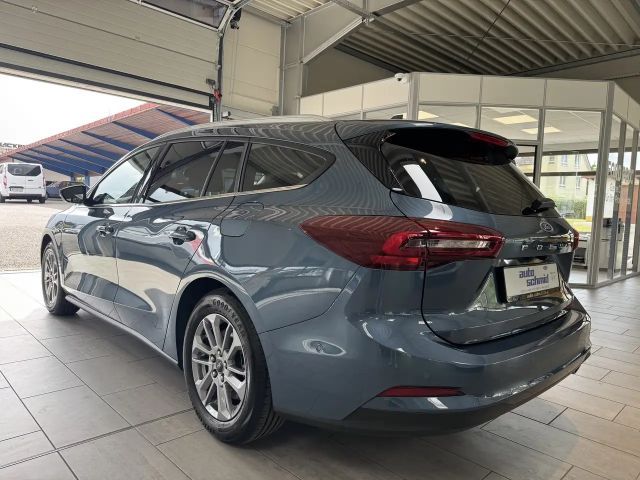 Ford Focus Titanium Wagon