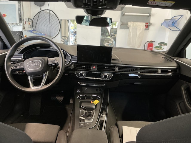 Audi A4 40 TDI Avant Quattro S-Line S-Tronic