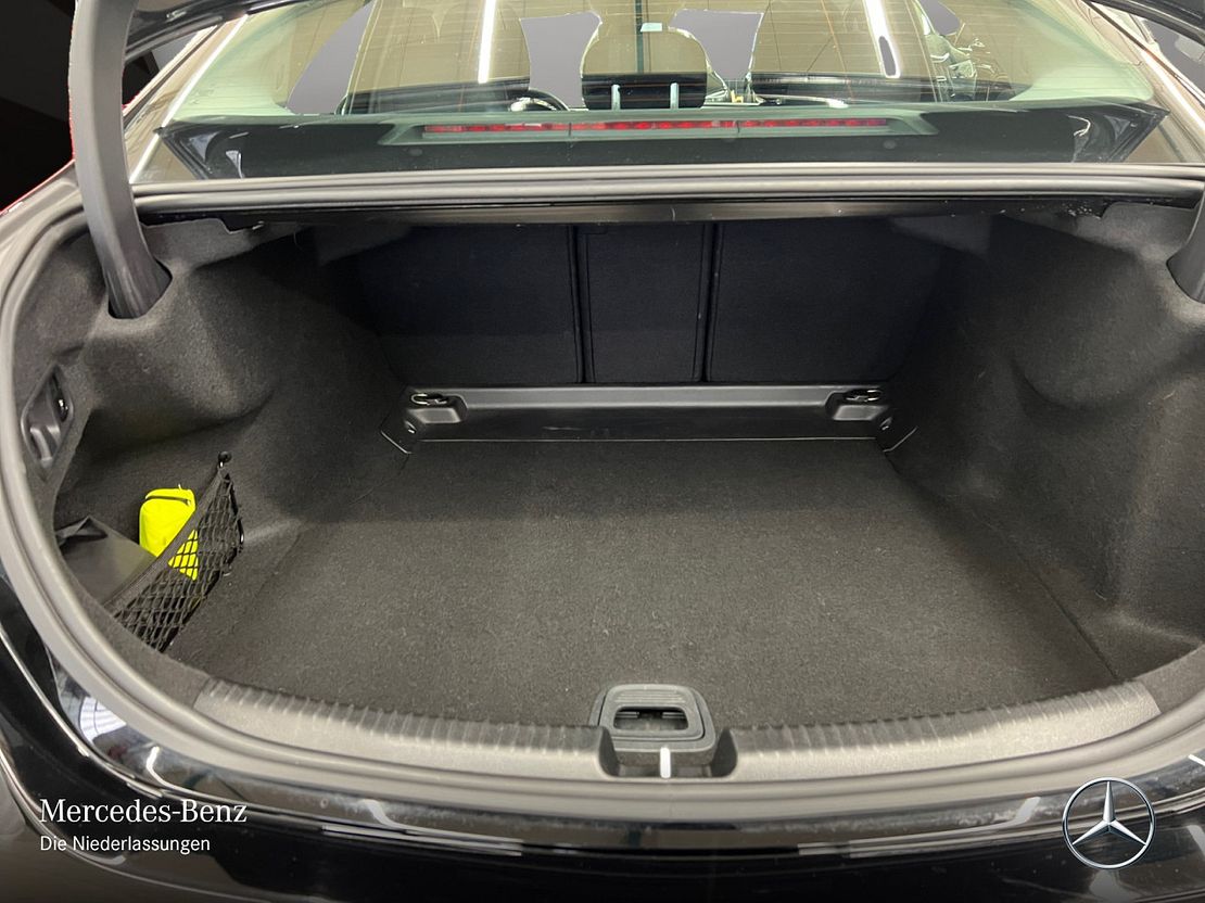 Mercedes-Benz C 200 Sedan