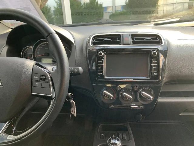 Mitsubishi Space Star Star