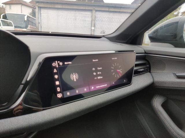 Audi A6 e-tron Quattro