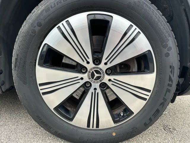 Mercedes-Benz EQB 300 4MATIC