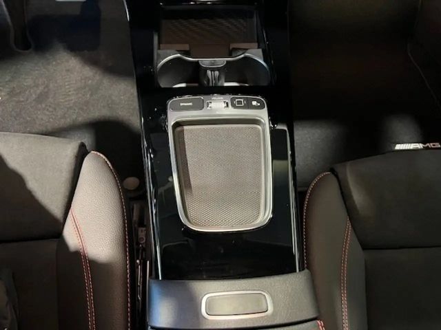 Mercedes-Benz CLA 180 AMG Line Shooting Brake