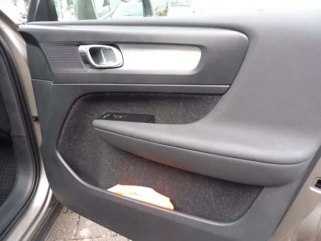Volvo XC40 Momentum