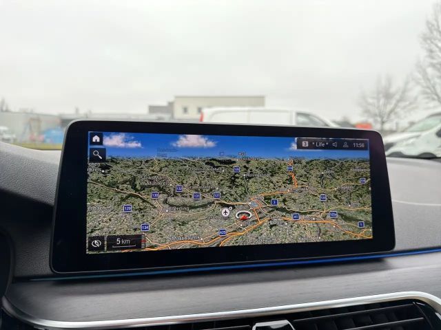 BMW 545 545e M-Sport Sedan xDrive