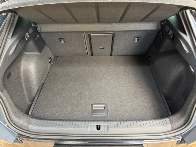 Cupra Formentor 1.5 eTSI MATRIX DCC Sennheiser