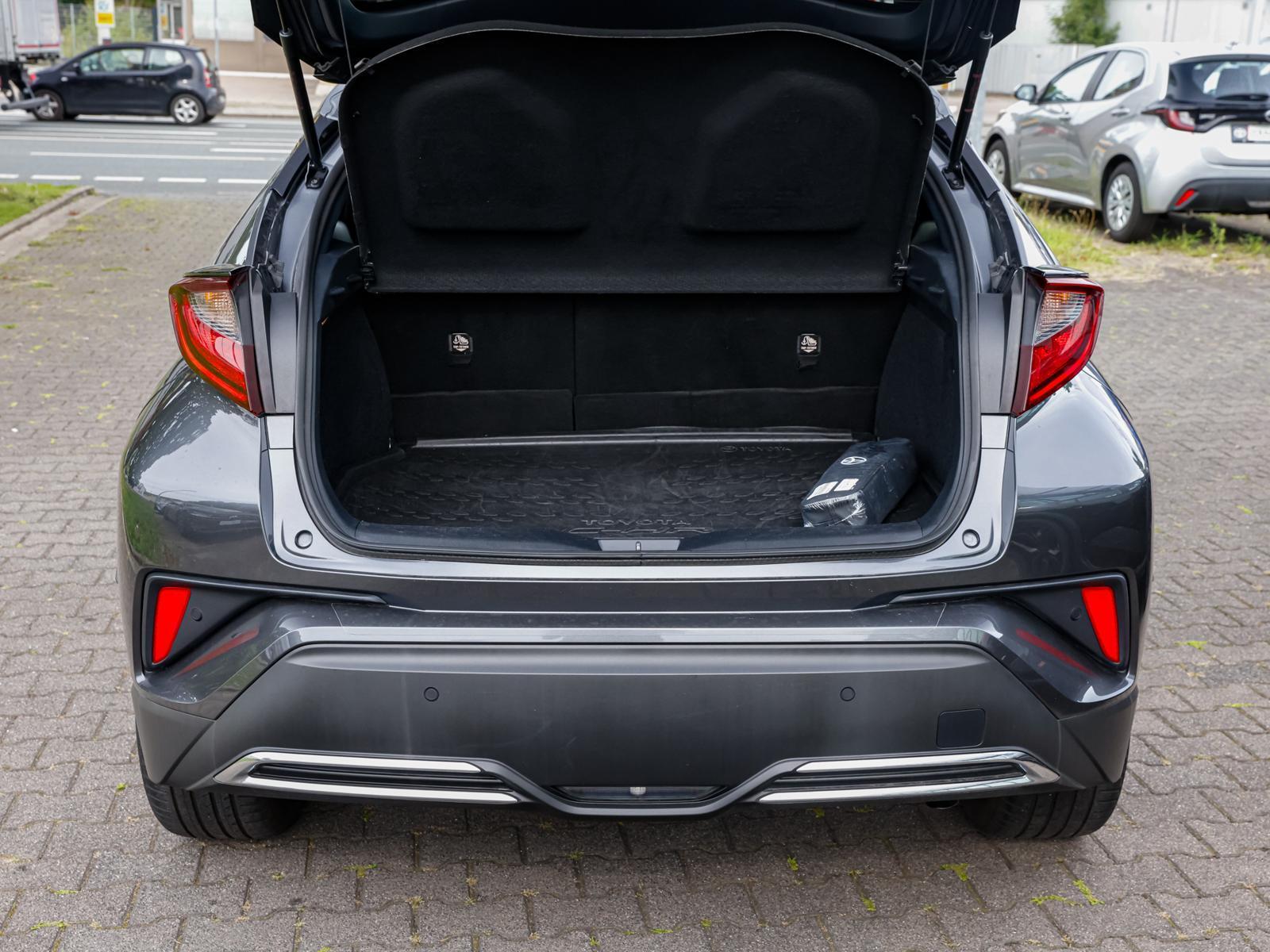 Toyota C-HR 5-deurs Plus