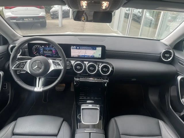 Mercedes-Benz A 180 Progressive