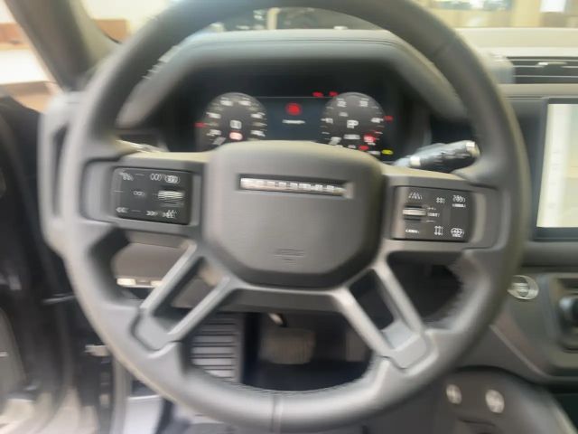 Land Rover Defender 110 D300 Dynamic SE