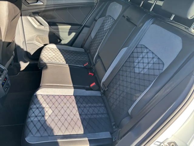 Volkswagen Tiguan 4Motion DSG R-Line