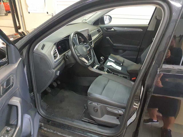 Volkswagen T-Roc 1.5TSI 150PS FAHRSCHULWAGEN! ACC.KAMERA.NAVI+VC.LED.APP-C.SHZ.DAB+