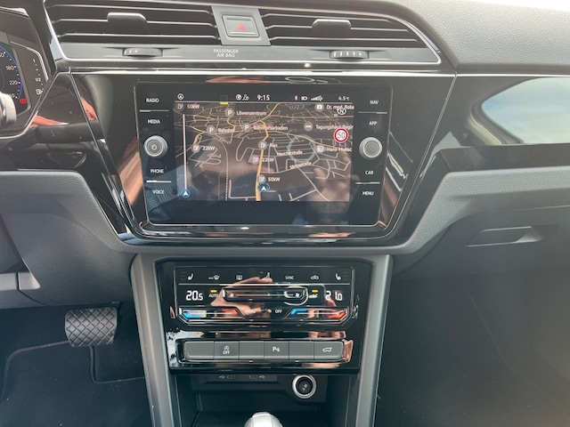 Volkswagen Touran 1.5 TSI *AHK*LED*KAMERA*SITZH*