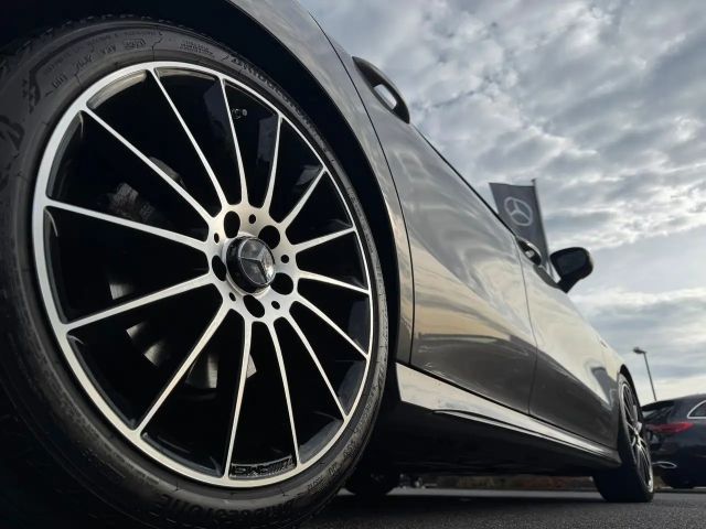 Mercedes-Benz CLA 200 AMG Line